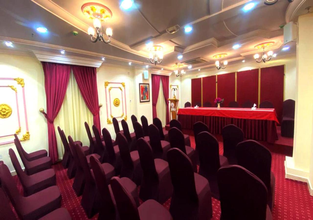 Majestic Hotel Doha Exterior foto